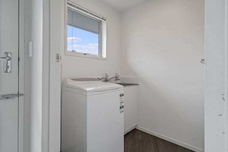 Photo of property in 46 Oakley Crescent, Hornby, Christchurch, 8042