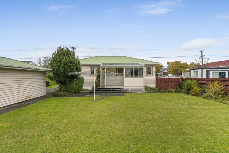 Photo of property in 81 Bartholomew Road, Levin, 5510