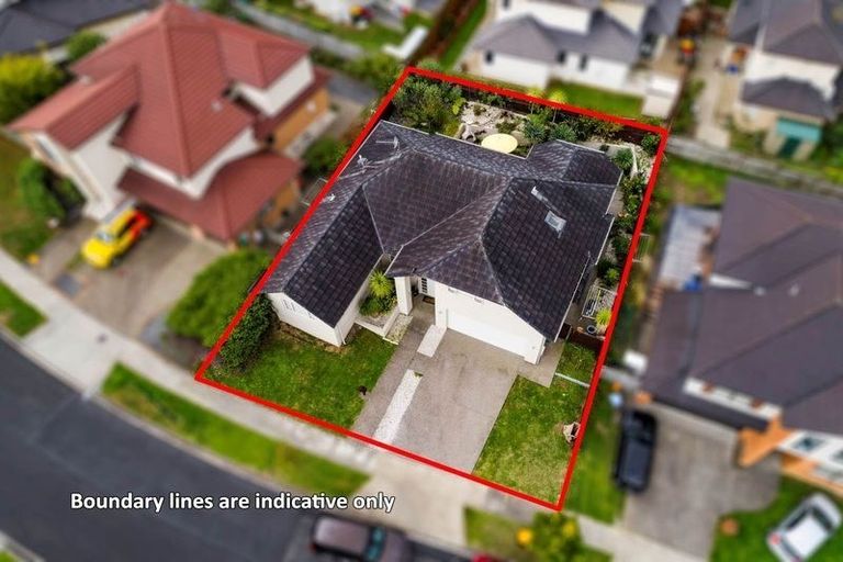 Photo of property in 5 Chateau Rise, Flat Bush, Auckland, 2016