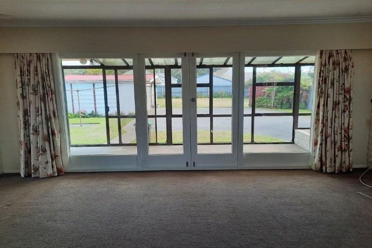Photo of property in 146 Springs Road, Hornby, Christchurch, 8042