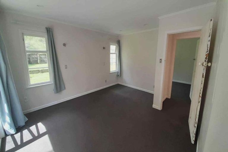 Photo of property in 54 Banbury Crescent, Fairfield, Hamilton, 3214