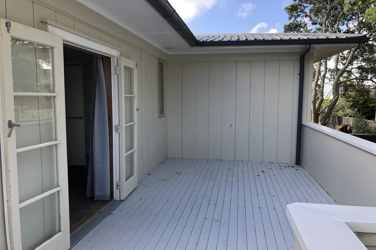 Photo of property in 145 Golf Road, Titirangi, Auckland, 0600