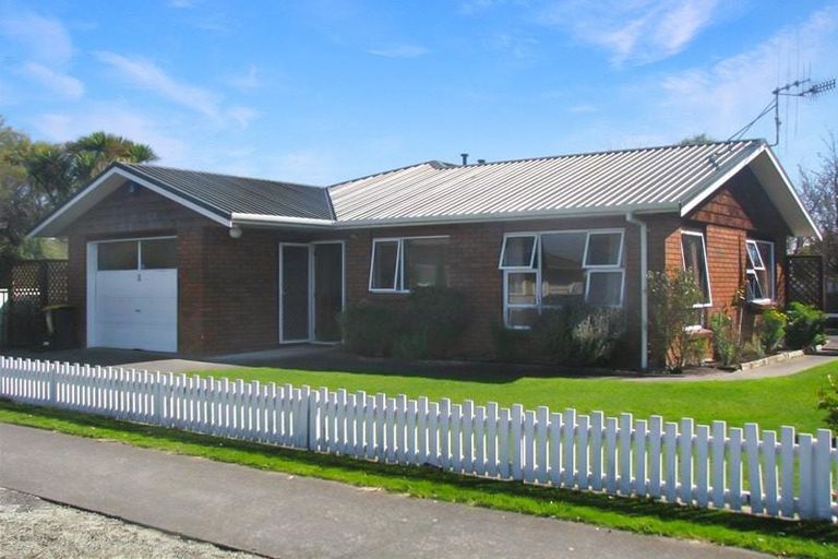 Photo of property in 2a Denbigh Square, Feilding, 4702