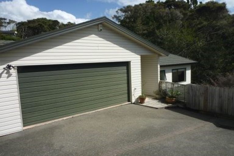 Photo of property in 22 Catrina Avenue, Birkenhead, Auckland, 0626