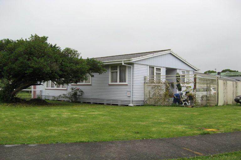 Photo of property in 12 Harvard Place, Mangere, Auckland, 2022