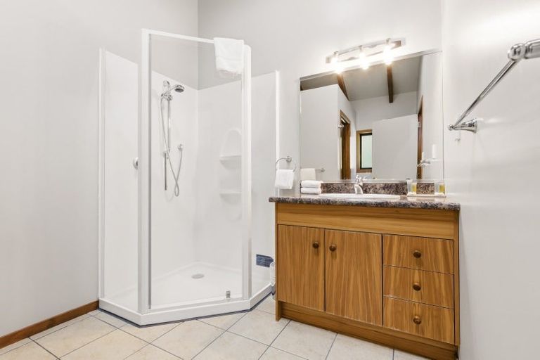 Photo of property in 88 Pukawa Road, Pukawa Bay, Turangi, 3381