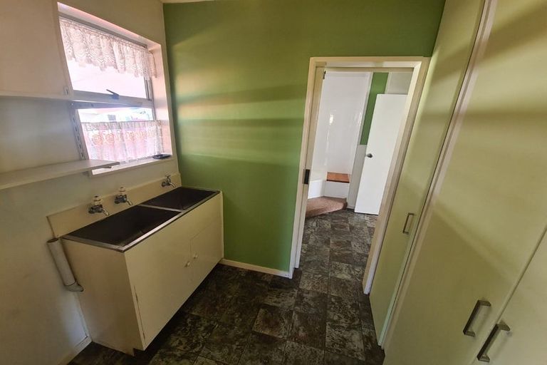 Photo of property in 27 Cobham Street, Levin, 5510