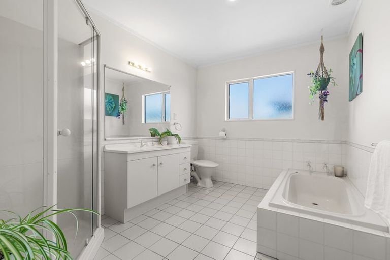 Photo of property in 17 Mere Road, Taupo, 3330