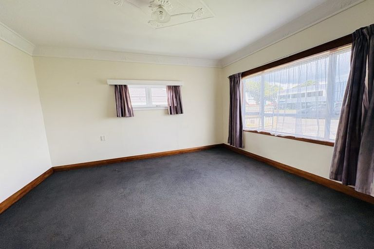 Photo of property in 620 Main Street, Palmerston North, 4414
