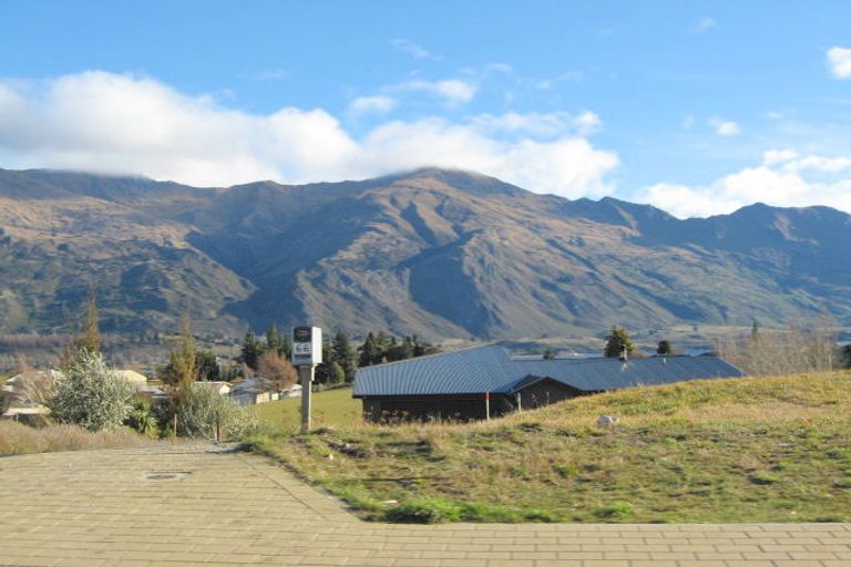 Photo of property in 64 Kings Drive, Wanaka, 9305