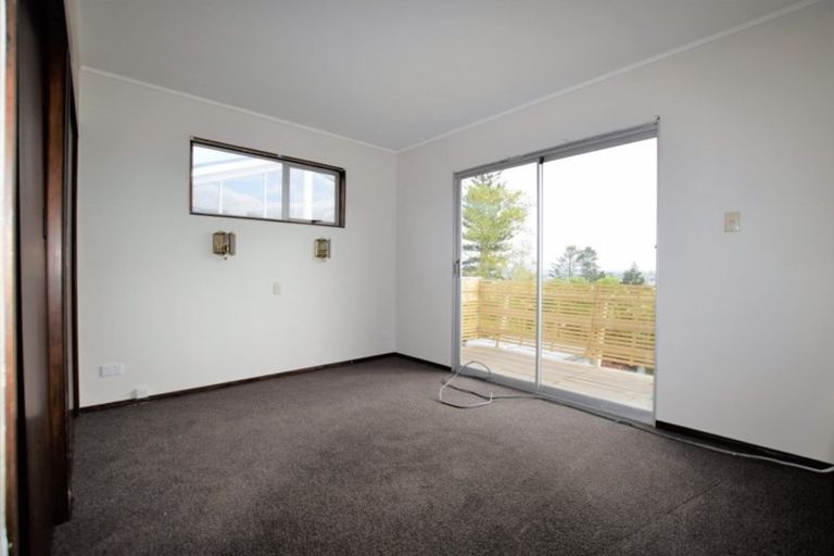 Photo of property in 62 Royal Road, Massey, Auckland, 0614