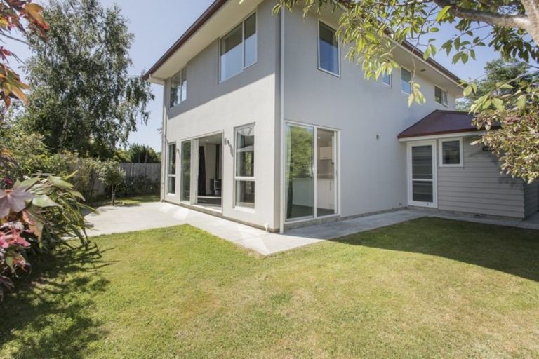 Photo of property in 32 Hunter Crescent, Wanaka, 9305