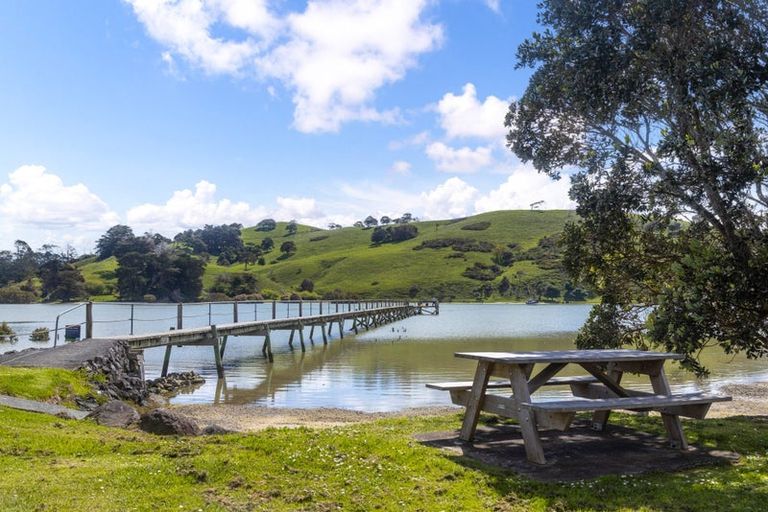 Photo of property in 18 Bennett Street, Port Albert, Wellsford, 0973