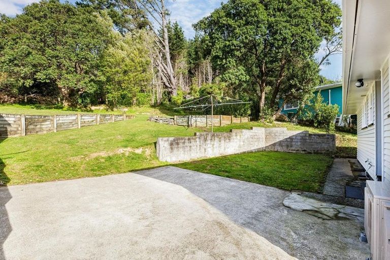 Photo of property in 146 Sievers Grove, Cannons Creek, Porirua, 5024