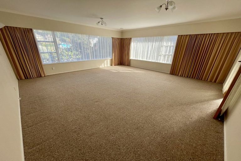 Photo of property in 78 Tauhinu Road, Miramar, Wellington, 6022