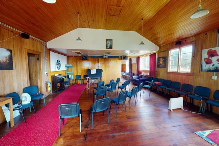 Photo of property in 613 Waitarere Beach Road, Waitarere Beach, Levin, 5510