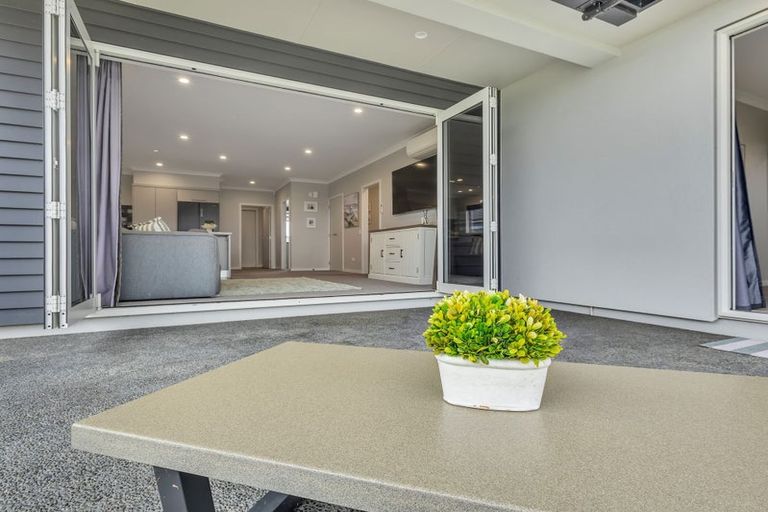Photo of property in 22 Kaituna Place, Te Awa, Napier, 4110