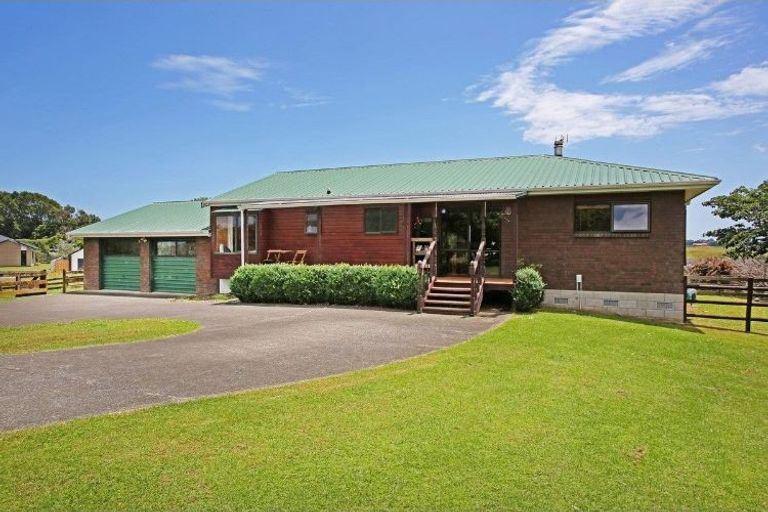 Photo of property in 77 Martyn Street, Waiuku, 2123