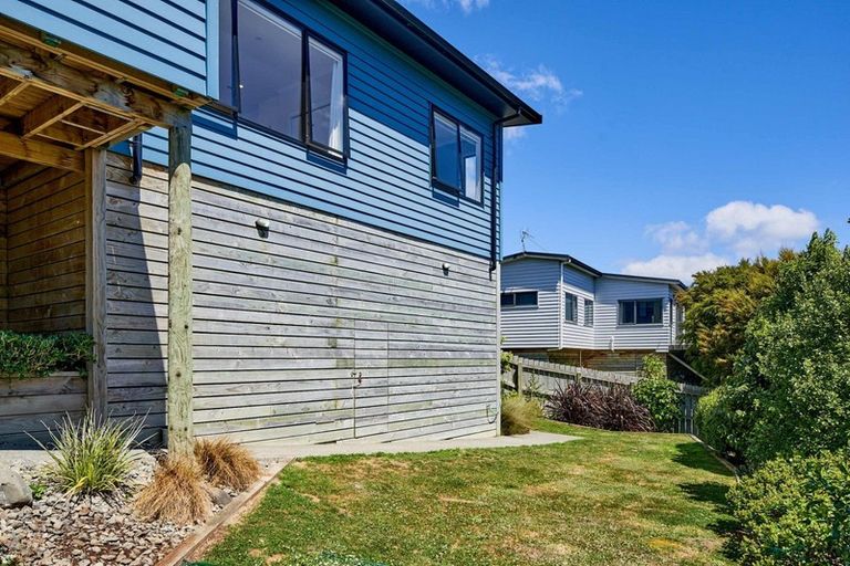 Photo of property in 102 Navigation Drive, Whitby, Porirua, 5024