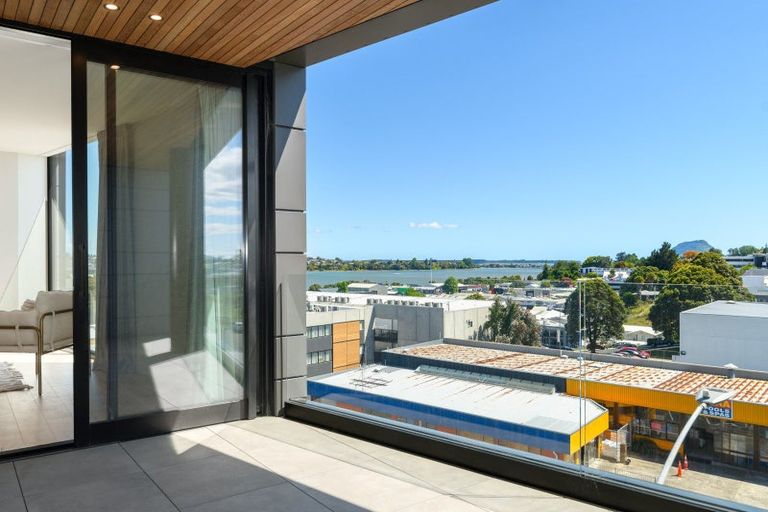 Photo of property in 302/359 Cameron Road, Tauranga, 3110