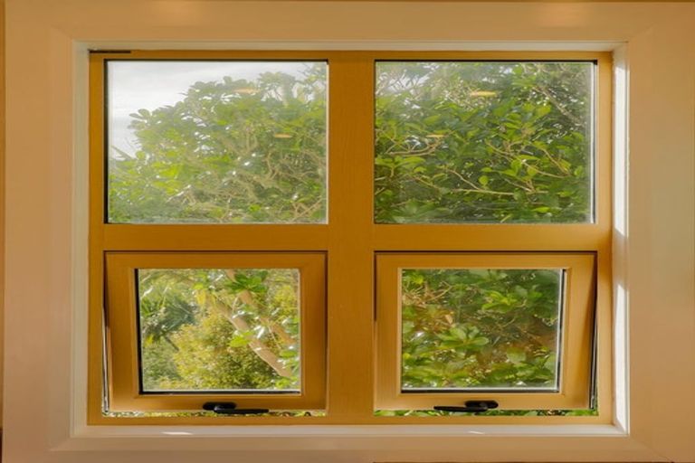 Photo of property in 2 Fernhill Terrace, Wadestown, Wellington, 6012