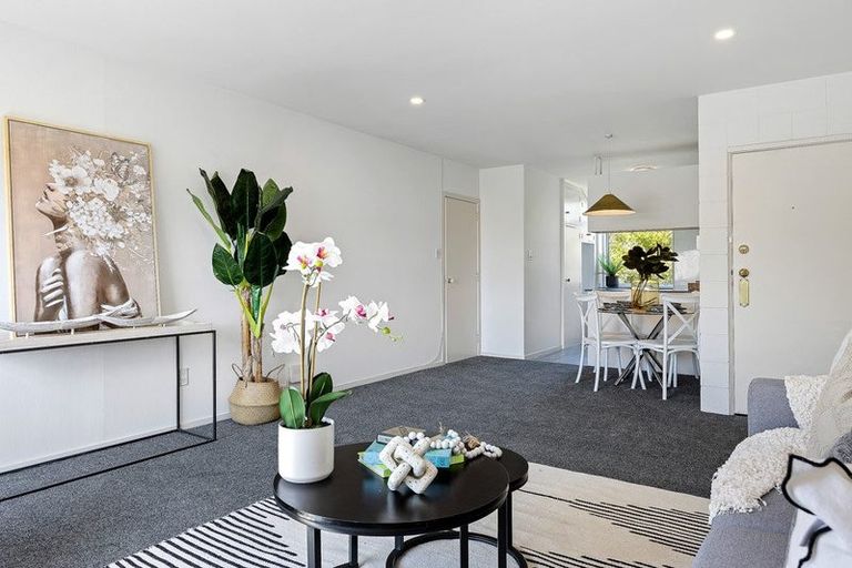 Photo of property in 5/107 Holly Road, St Albans, Christchurch, 8014