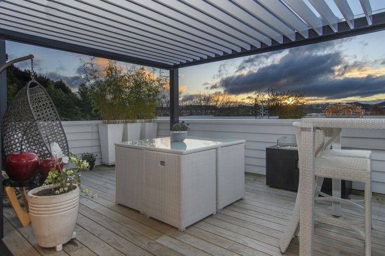 Photo of property in 133 Lakes Boulevard, Pyes Pa, Tauranga, 3112