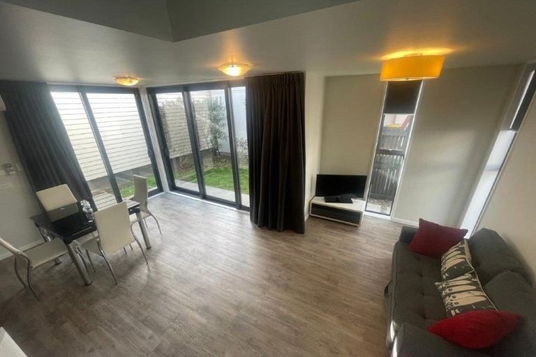 Photo of property in 2/274 Fitzgerald Avenue, Christchurch Central, Christchurch, 8013