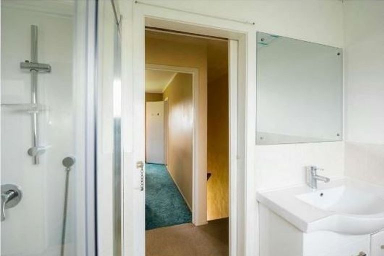 Photo of property in 4/24 Copley Street, New Lynn, Auckland, 0600