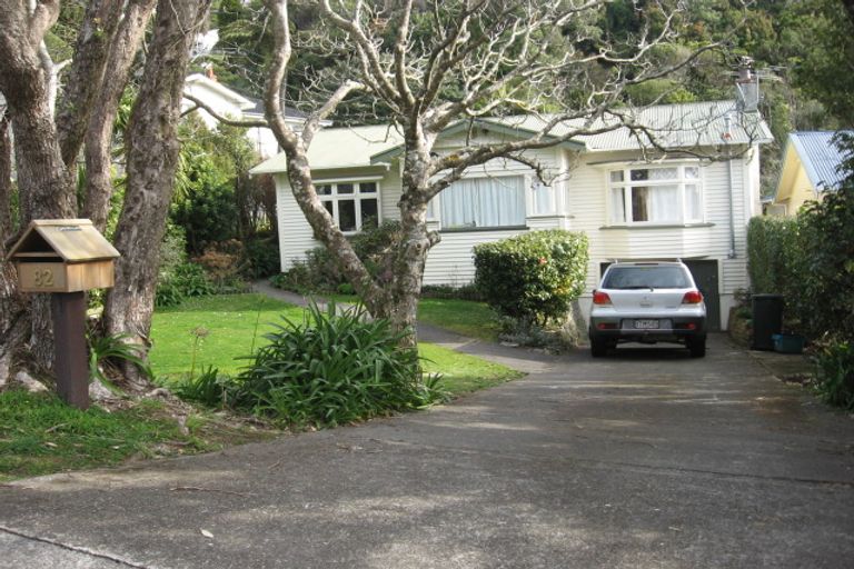Photo of property in 82 Beauchamp Street, Karori, Wellington, 6012