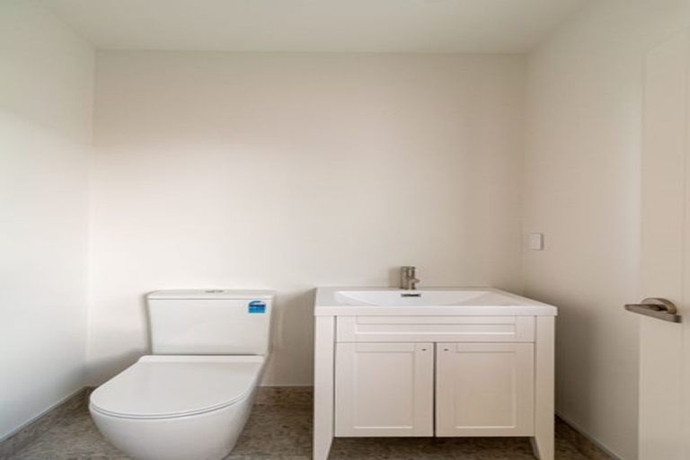 Photo of property in 12 Blanc Road, Silverdale, 0932