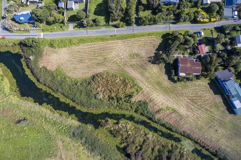 Photo of property in 40 Kapiti Lane, Otaki Beach, Otaki, 5512