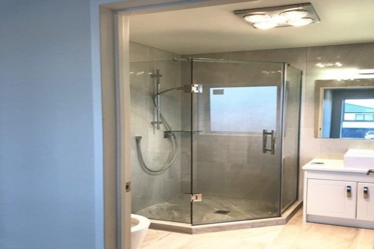 Photo of property in 32 Hikuawa Road, Flat Bush, Auckland, 2019
