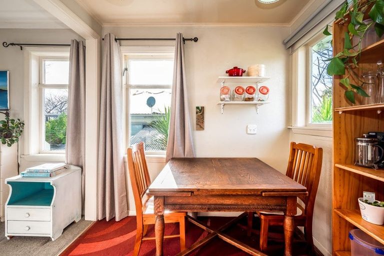 Photo of property in 34 Dale Road, Raumati South, Paraparaumu, 5032