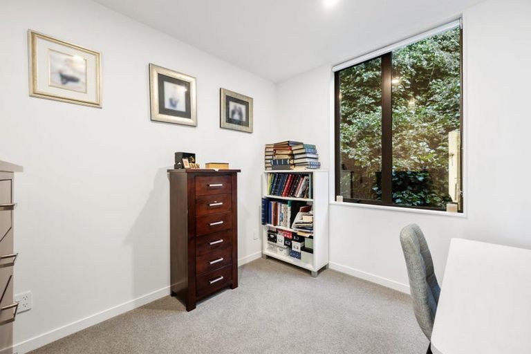 Photo of property in 18u1 Oriental Terrace, Oriental Bay, Wellington, 6011
