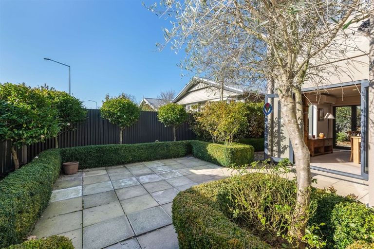 Photo of property in 24 Courtenay Street, St Albans, Christchurch, 8014