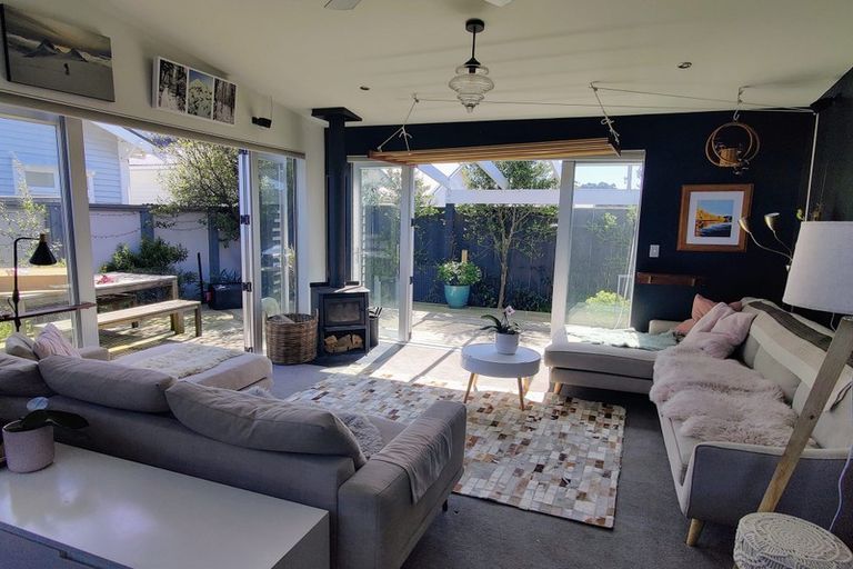 Photo of property in 17 Kedah Street, Miramar, Wellington, 6022