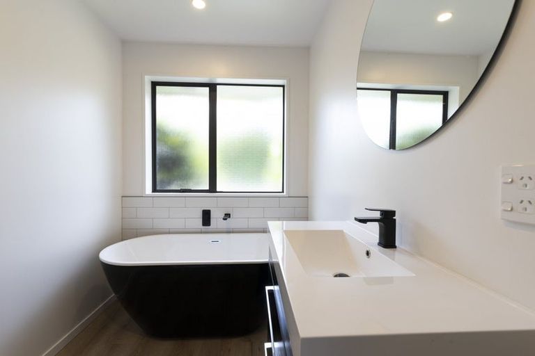 Photo of property in 31 Woodglen Drive, Woodend, 7610