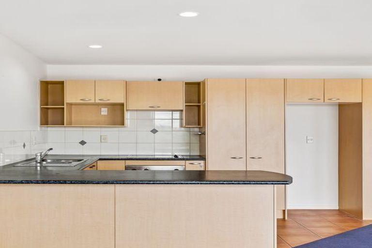 Photo of property in 145e Hobsonville Road, West Harbour, Auckland, 0618
