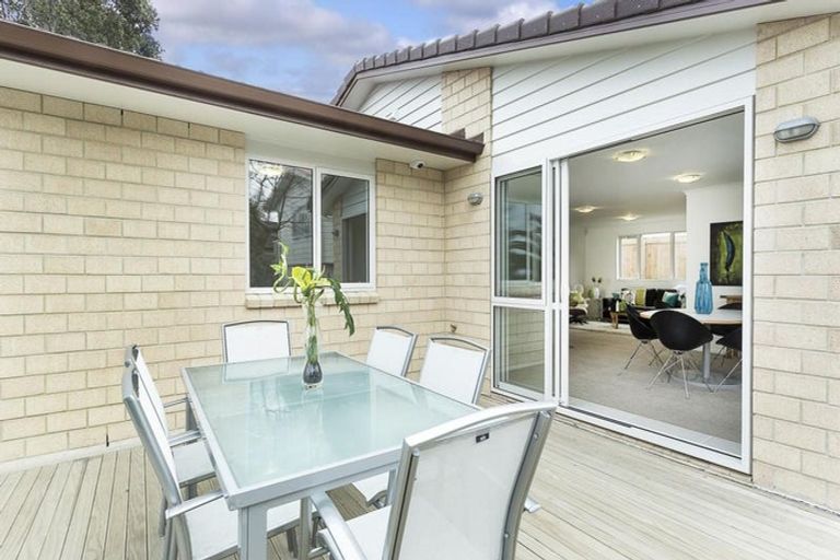 Photo of property in 19b Te Atatu Road, Te Atatu South, Auckland, 0610