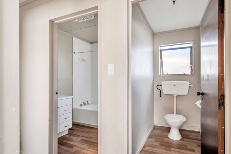 Photo of property in 2 Birch Place, Aramoho, Whanganui, 4500