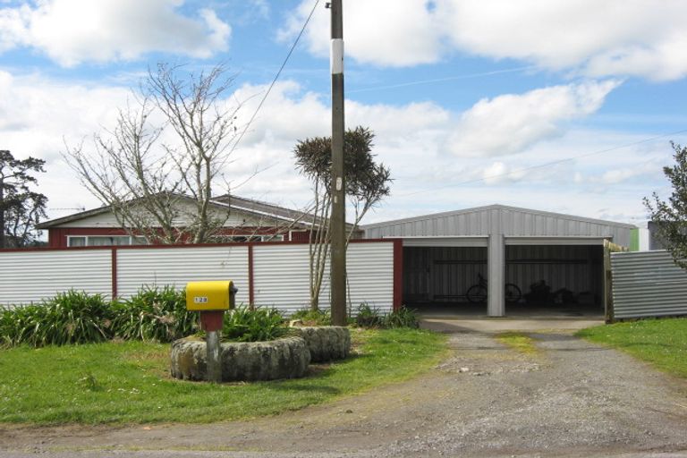 Photo of property in 128 Cordelia Street, Stratford, 4332