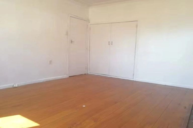 Photo of property in 4 Marne Road, Papakura, 2110