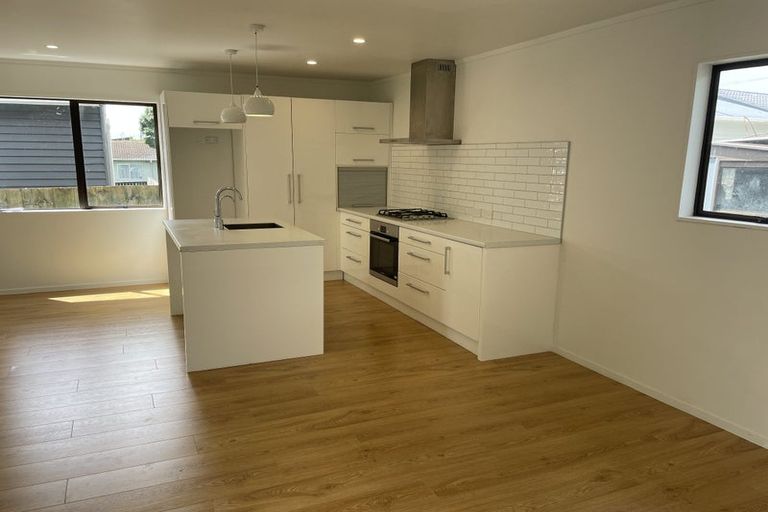 Photo of property in 134a Mcleod Road, Te Atatu South, Auckland, 0610