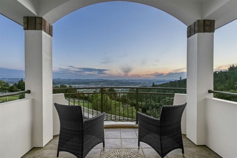 Photo of property in 54 Pinetone Road, Kumeu, 0892