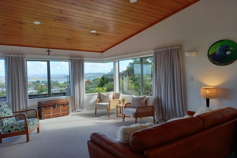 Photo of property in 25 Commins Road, Onerahi, Whangarei, 0110