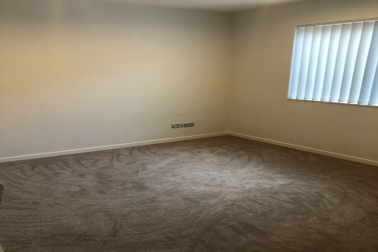 Photo of property in 4 Carrickdawson Drive, Flat Bush, Auckland, 2019