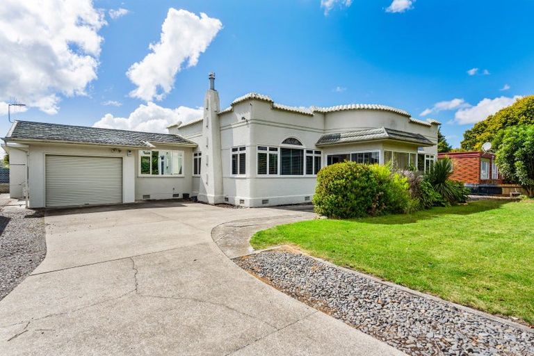 Photo of property in 1202a Heretaunga Street East, Parkvale, Hastings, 4122