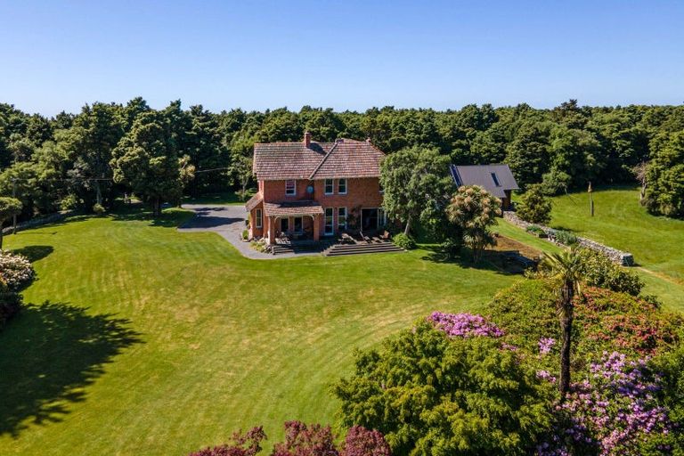Photo of property in Sundrum, 52 Rae Road, Woodbury, Geraldine, 7991