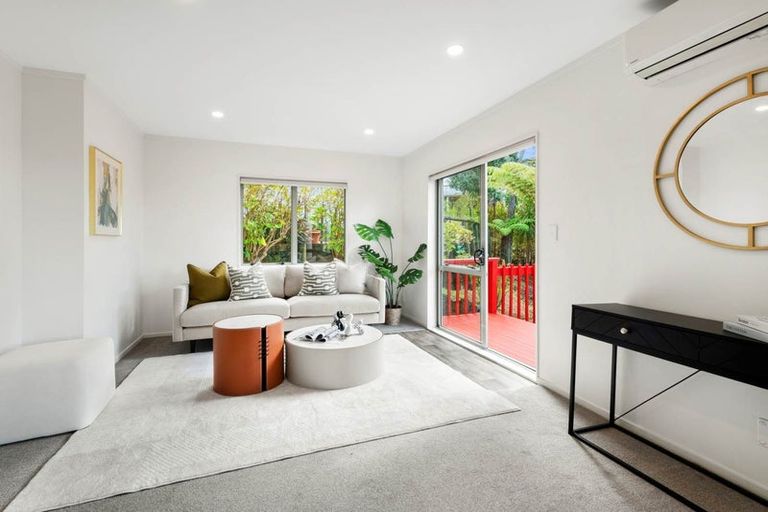 Photo of property in 4/102b Manuka Road, Bayview, Auckland, 0629